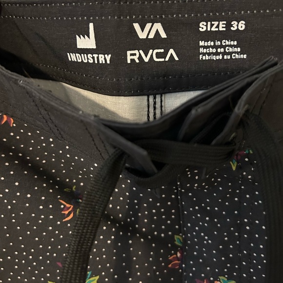 RVCA Board Shorts NWT - Picture 11 of 11